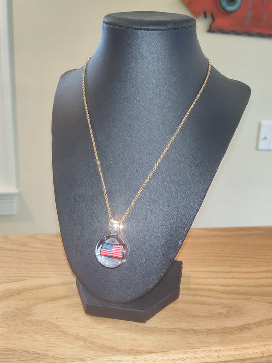 Patriotic Pendant made of Borosilicate Glass with US Flag - by Christian Meehan.